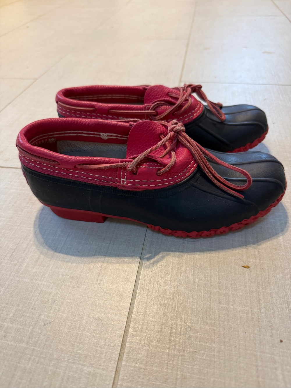 VINTAGE L.L. Bean Navy and Pink Duck Boots for Women- PREPPY size 7 - Picture 3 of 13